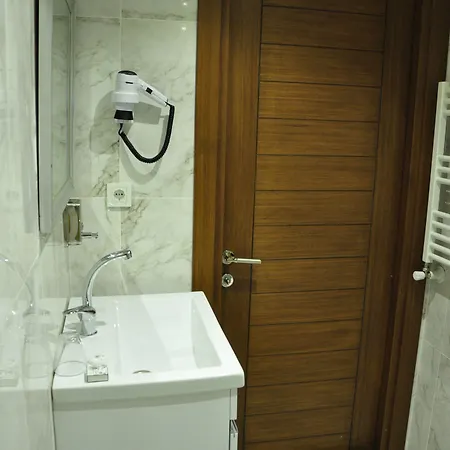 Harbiye Szálloda 2*